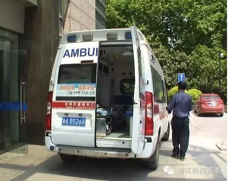 五一假期，杭州一工地的起重機吊機倒塌，造成1人重傷，3人輕傷